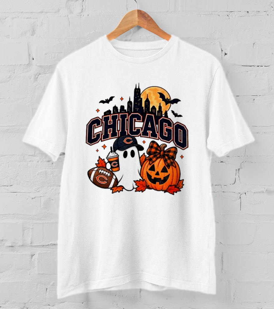 Chicago Bears Halloween Ghost Pumpkin Football Skyline Moon T-Shirt