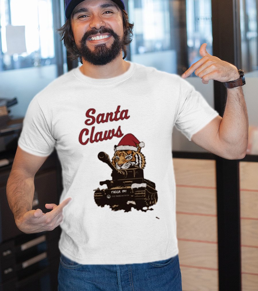 Santa Claws Tiger 131 Tank Museum Christmas T-Shirt