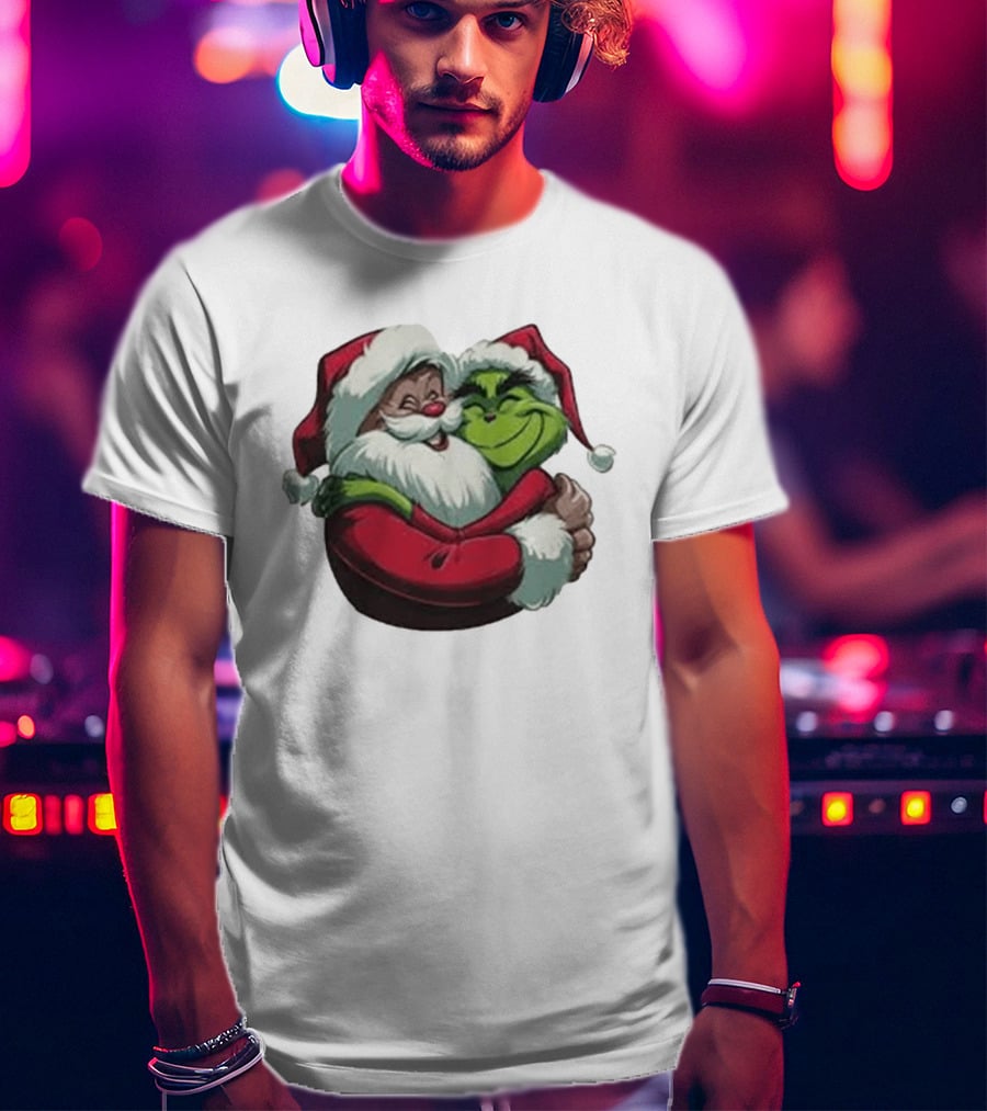 Grinch And Santa Embrace Christmas Magnet T-Shirt