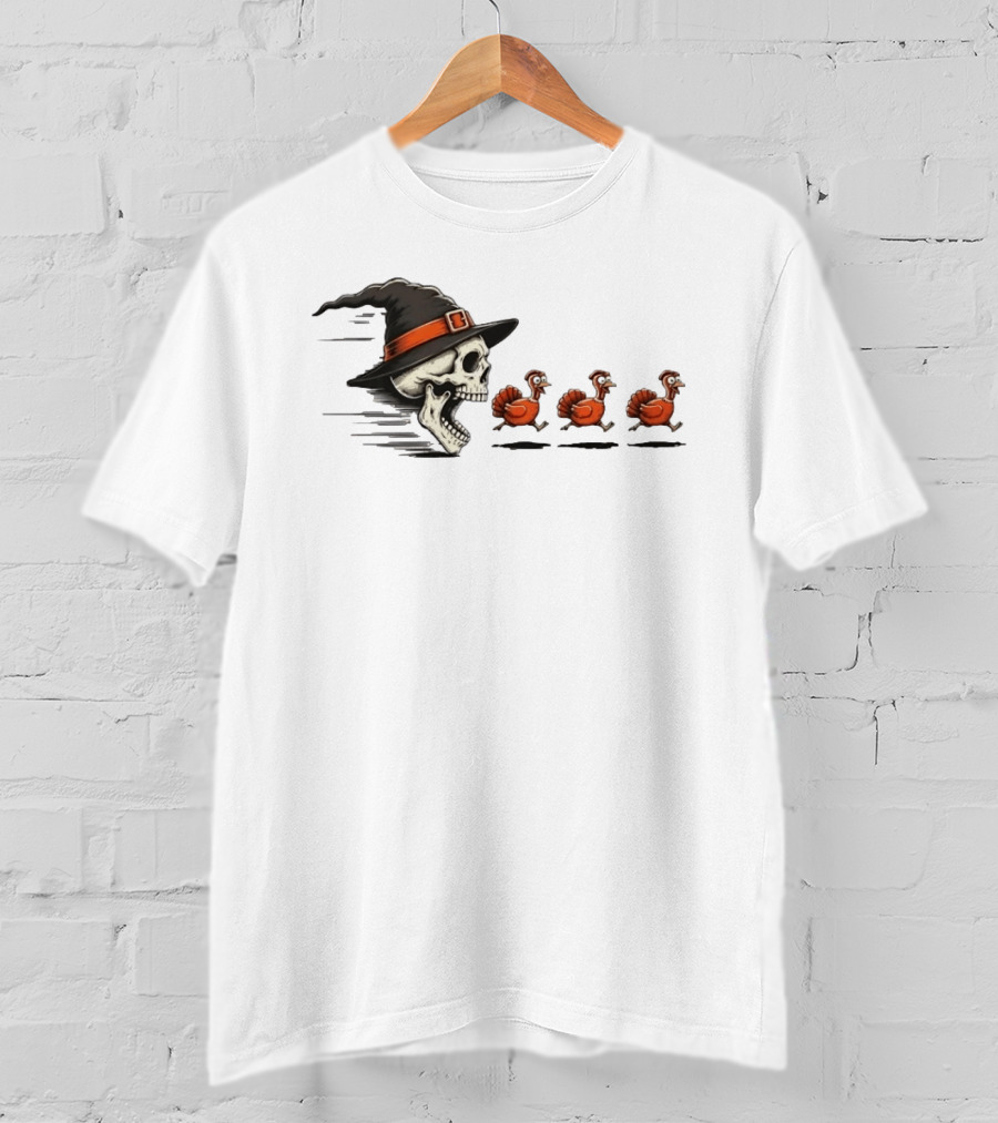 Witch Skull Chasing Turkeys Thanksgiving Humor T-Shirt