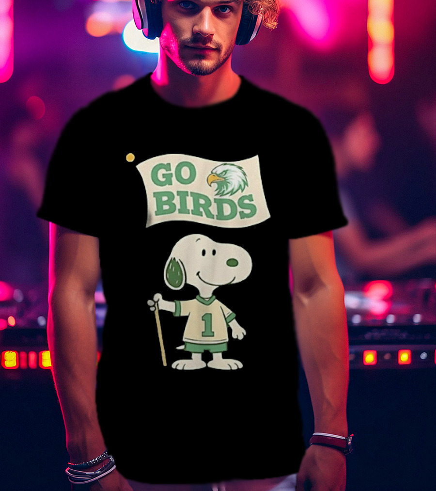 Snoopy Go Birds Philadelphia Eagles Team Spirit T-Shirt