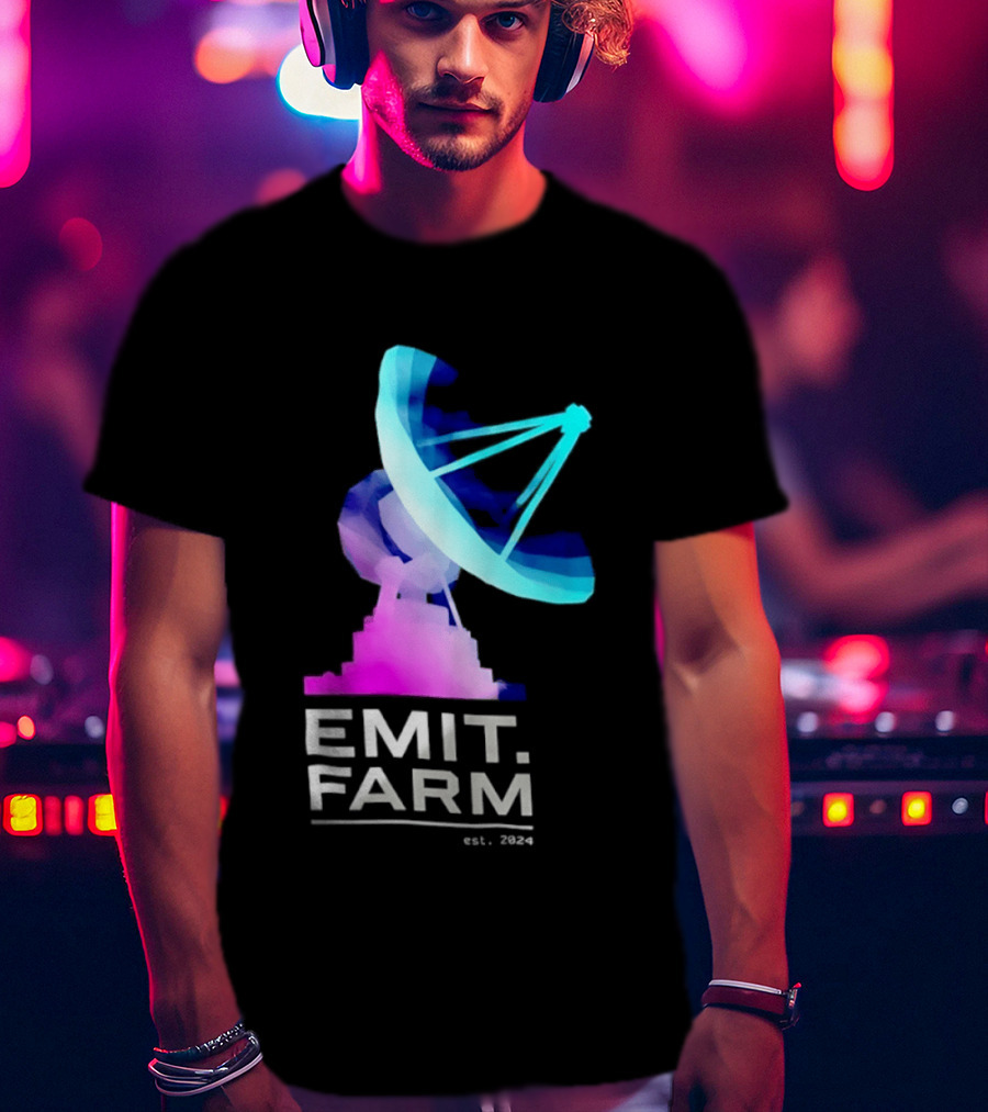 Emit Farm Est 2024 Satellite Dish Radio Telescope Science T-Shirt