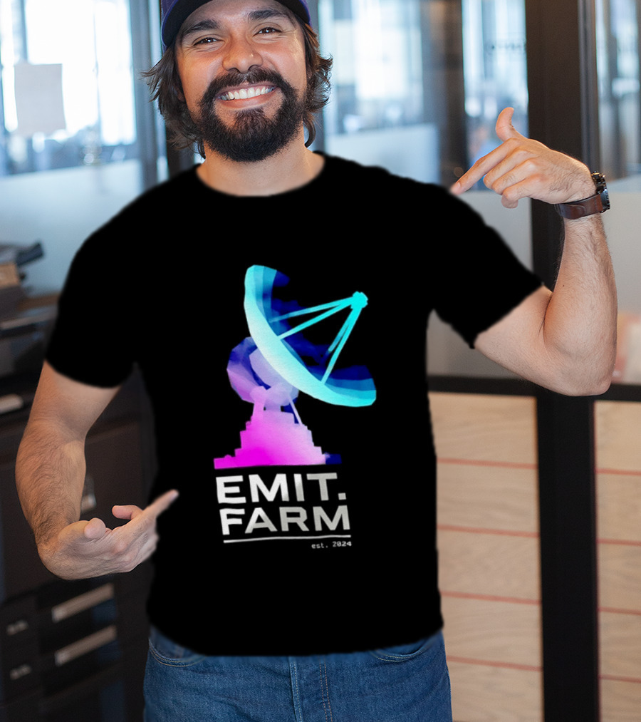 Emit Farm Est 2024 Satellite Dish Radio Telescope Science T-Shirt