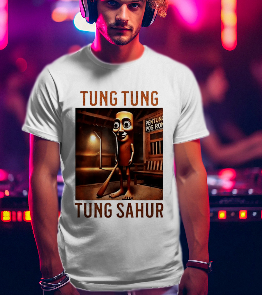 Tung Tung Tung Sahur Pentung Pos Ron Indonesian Culture Night Scene T-Shirt