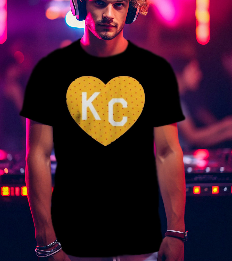 Kansas City Chiefs KC Heart Polka Dot Fan T-Shirt
