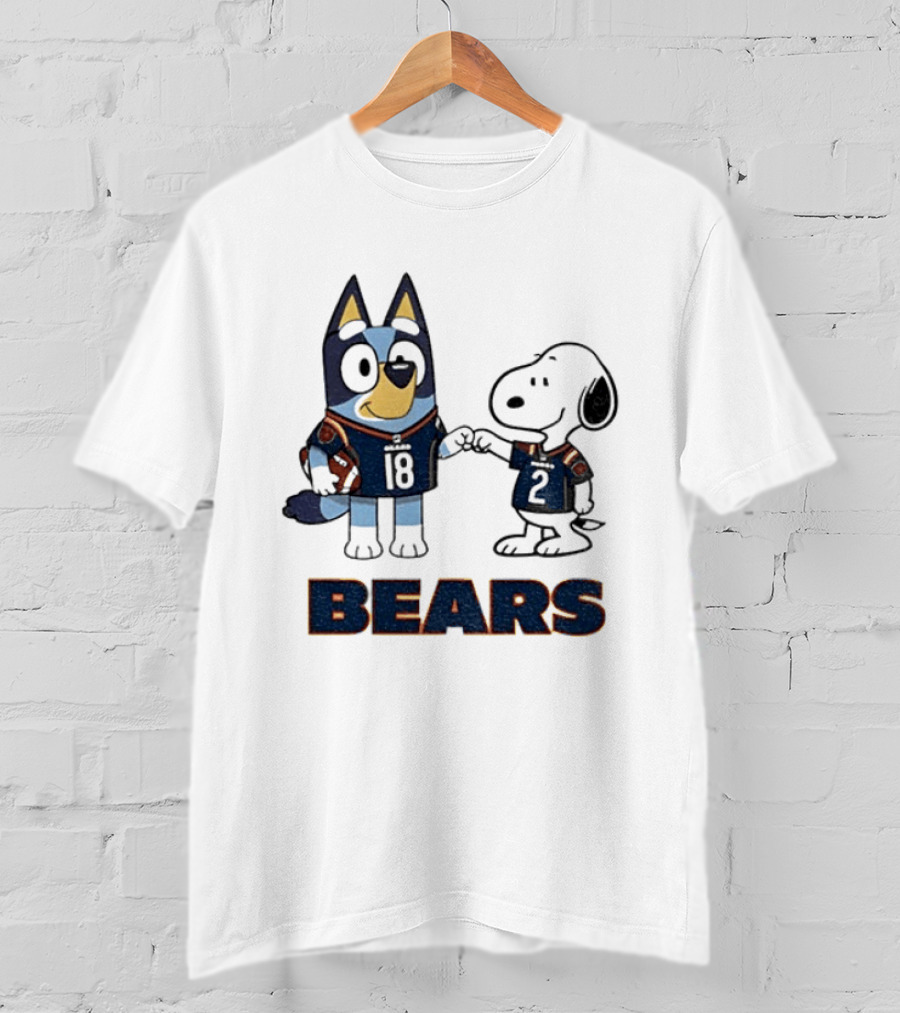 Bluey And Snoopy Chicago Bears Football Team Friends T-Shirt