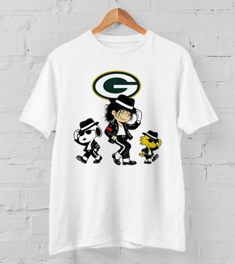 Green Bay Packers Charlie Brown Snoopy Woodstock Pop Rock Dance T-Shirt
