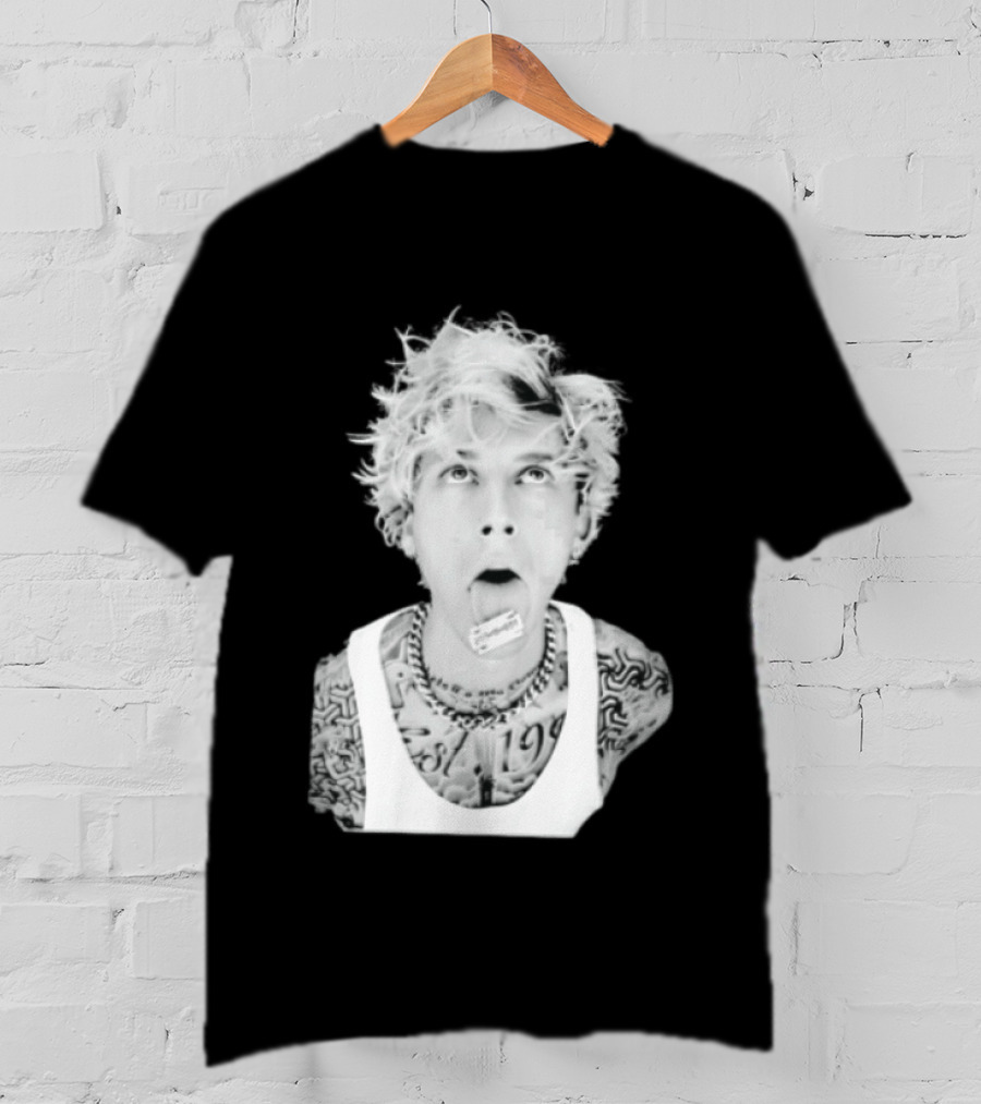 Machine Gun Kelly 1990 Blonde Hair Razor Tongue Tattoo Styling T-Shirt