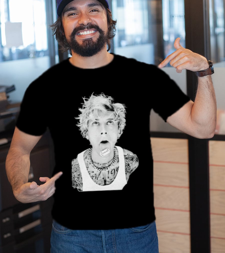 Machine Gun Kelly 1990 Blonde Hair Razor Tongue Tattoo Styling T-Shirt