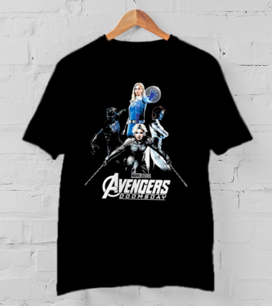Marvel Avengers Age Of Ultron Heroes Cinematic Gathering T-Shirt