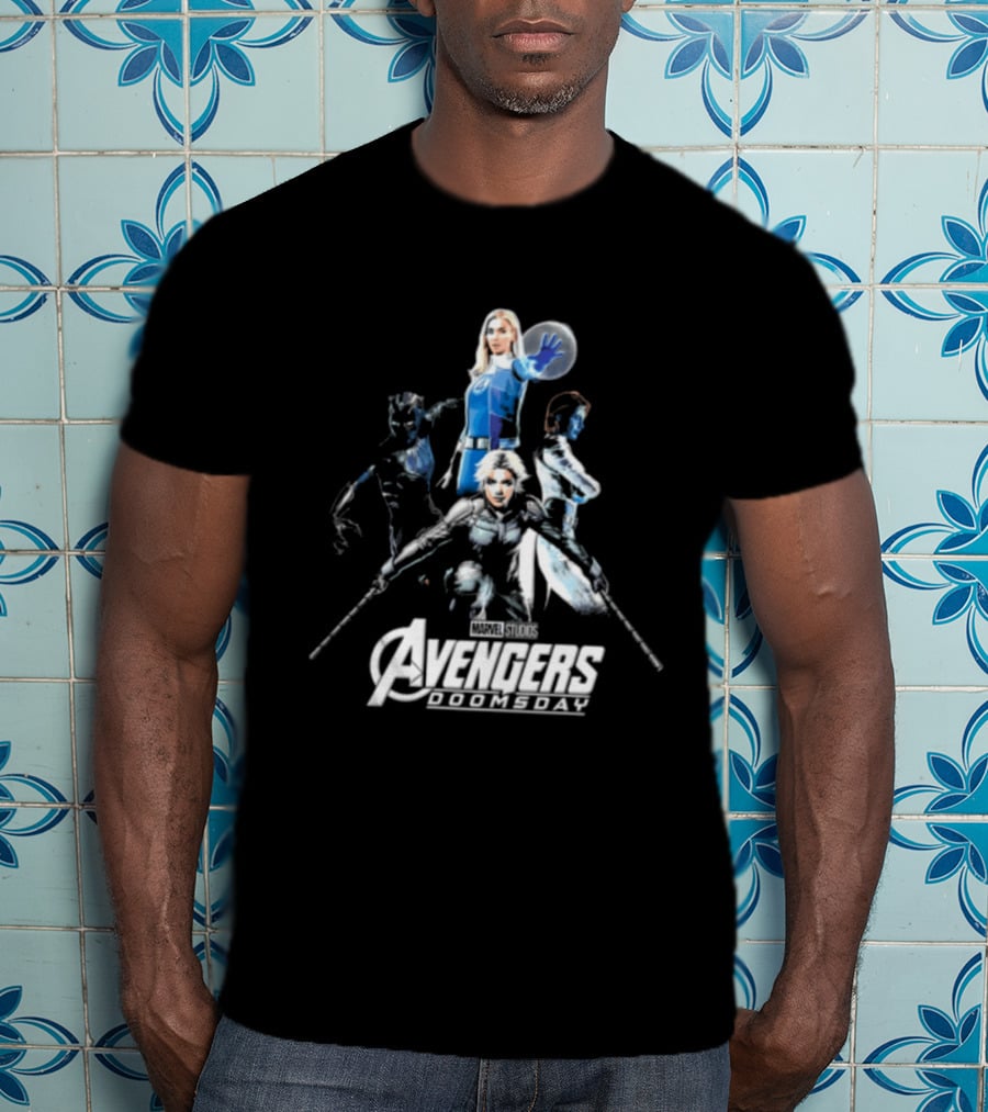 Marvel Avengers Age Of Ultron Heroes Cinematic Gathering T-Shirt