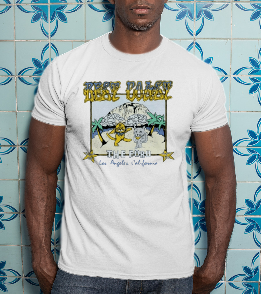 Best Coast The Ford Los Angeles California August 2022 Concert Cats And Mountains T-Shirt
