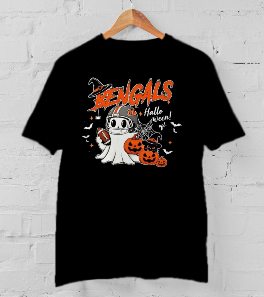 Bengals Halloween Ghost Football Pumpkin Helmets Spooky Scene T-Shirt