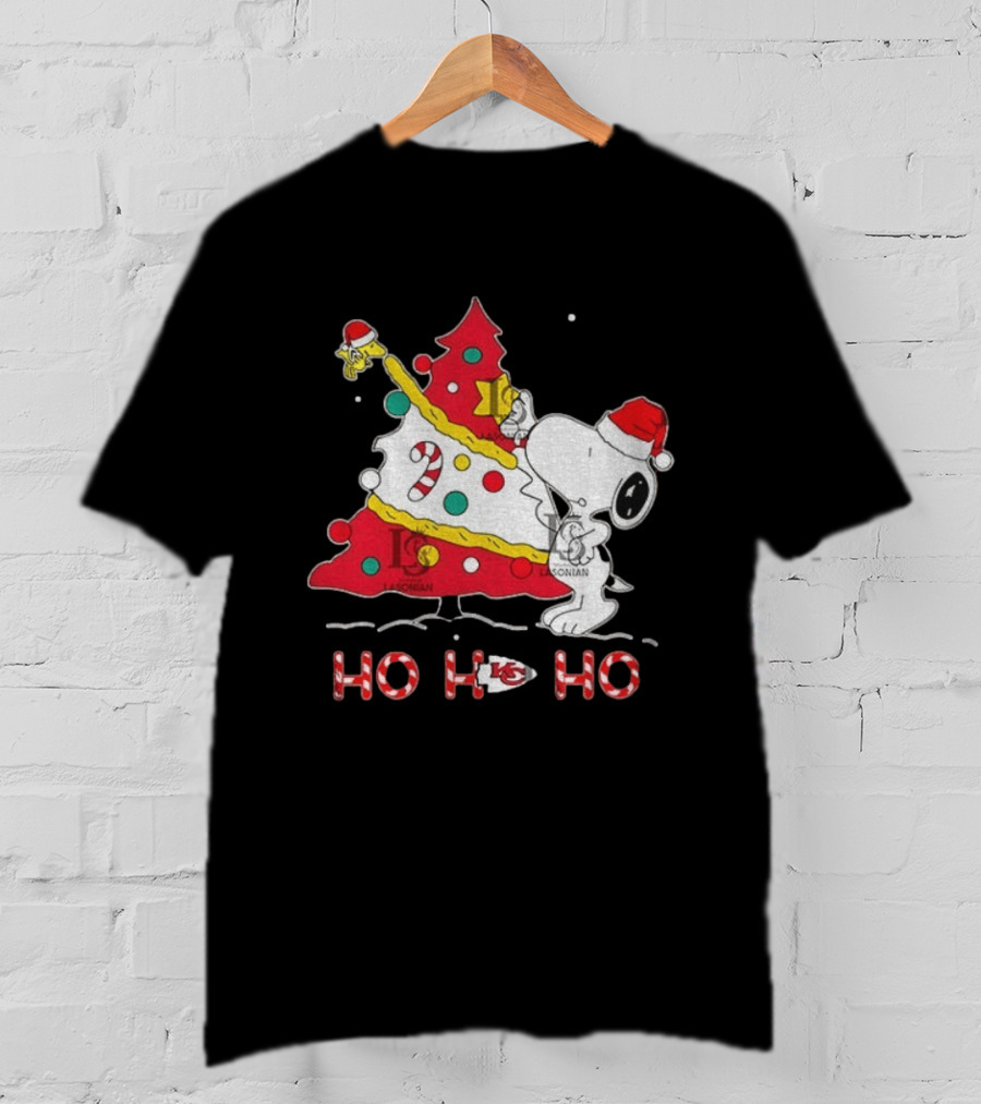 Kansas City Chiefs Snoopy Woodstock Christmas Tree Ho Ho Ho 2026 T-Shirt