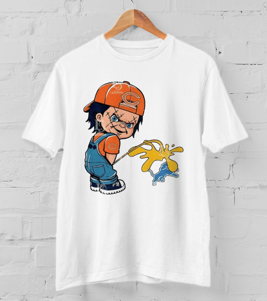 Chicago Bears Chucky Piss On Detroit Lions Rivalry Meme T-Shirt