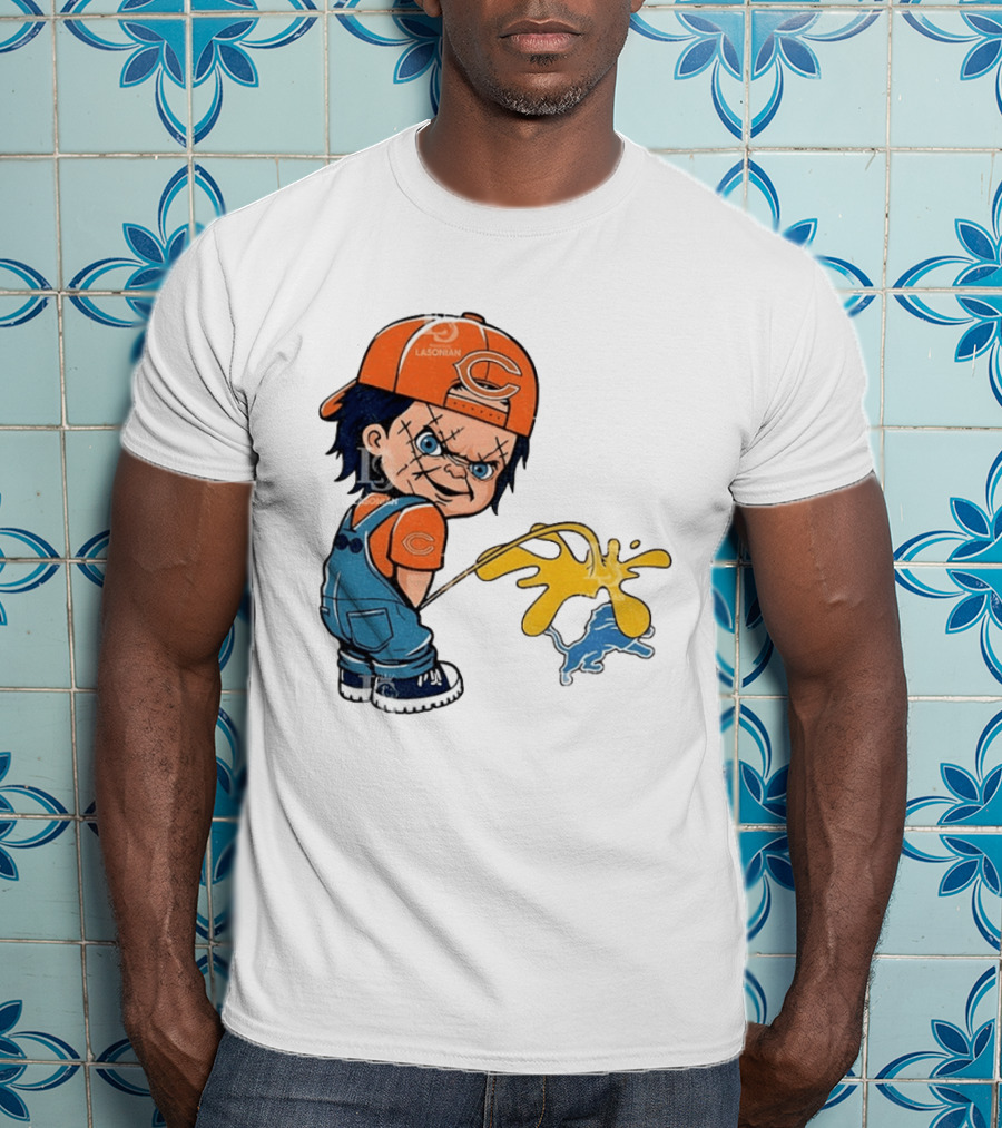 Chicago Bears Chucky Piss On Detroit Lions Rivalry Meme T-Shirt