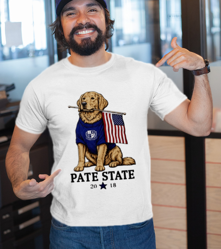 Pate State 2018 Golden Retriever American Flag T-Shirt