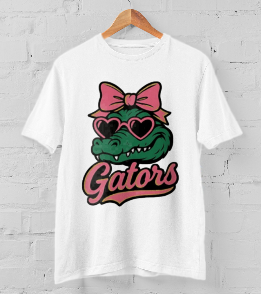 Florida Gators Green Alligator Pink Bow Heart Sunglasses T-Shirt