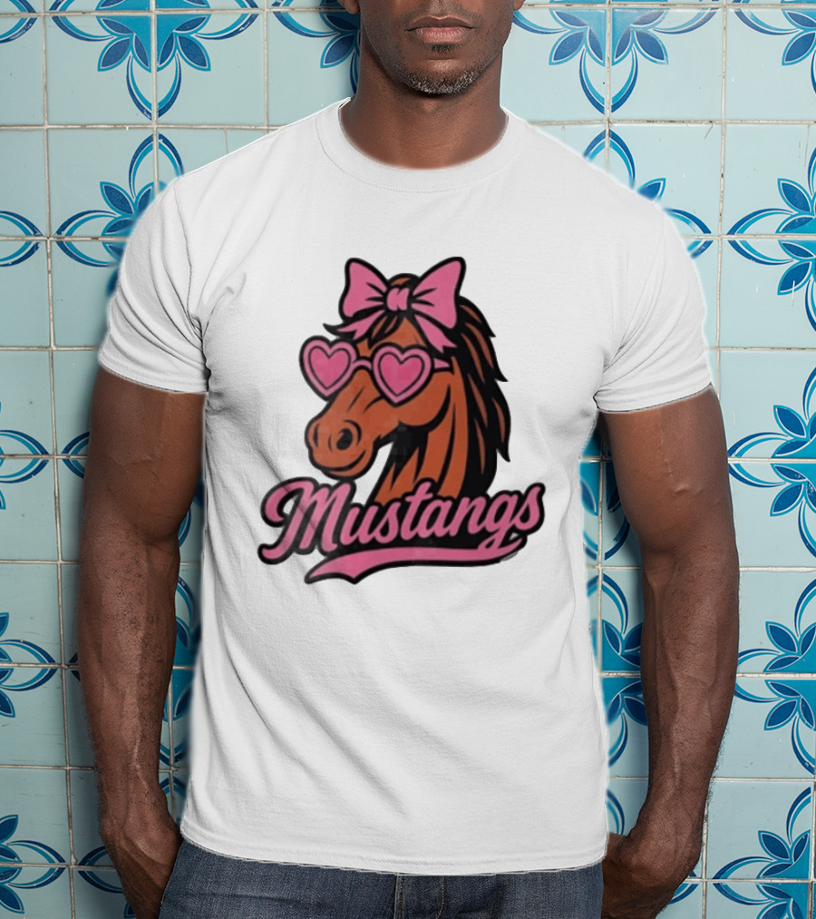 Mustangs Horse Pink Bow Heart Sunglasses T-Shirt