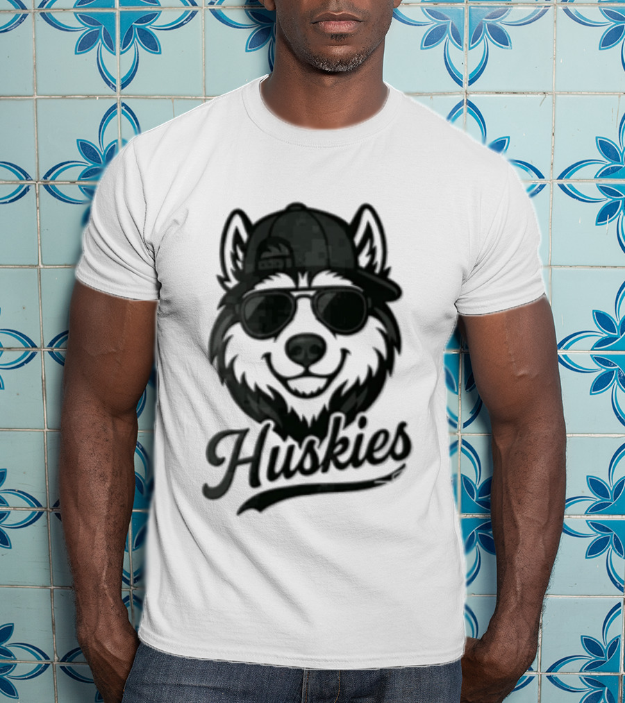Huskies Husky Dog In Sunglasses And Cap T-Shirt