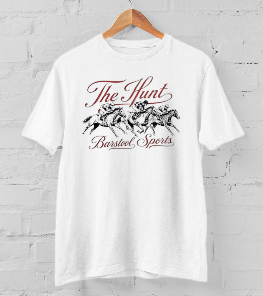 The Hunt Three Jockeys Riding Galloping Racehorses Burford Sports T-Shirt