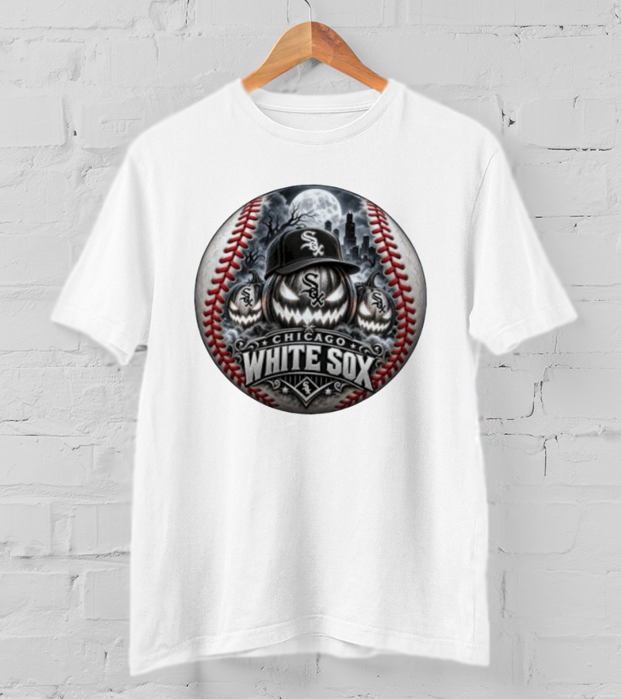 Chicago White Sox Halloween Jack O' Lantern Moonlit City Skyline Baseball T-Shirt