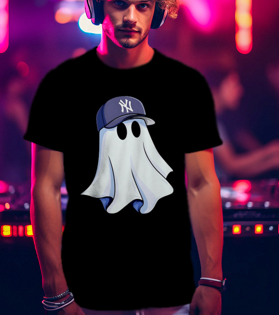 New York Yankees MLB Ghost Baseball Cap Halloween T-Shirt