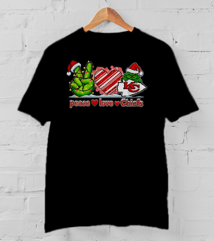 Peace Love Chiefs Grinch Santa Hat Christmas 2026 T-Shirt