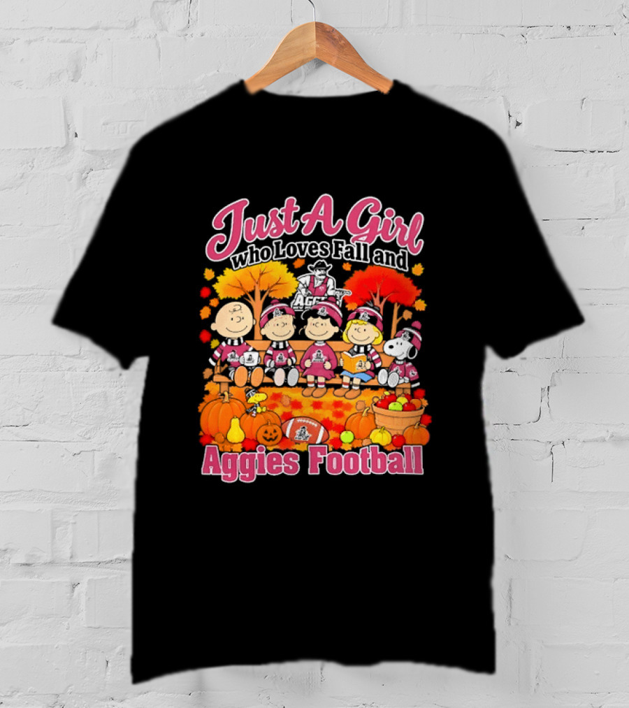 Just A Girl Who Loves Fall And Aggies Football With Charlie Brown And Snoopy T-Shirt