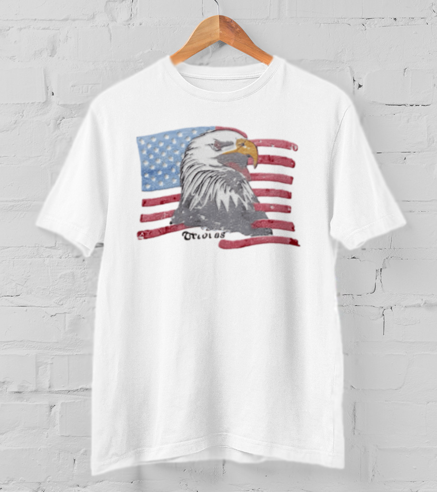 Vecovas Bald Eagle Head Over American Flag T-Shirt