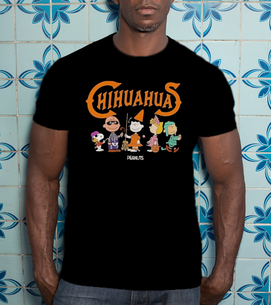 Chihuahuas Peanuts Halloween Charlie Brown Snoopy Woodstock Party T-Shirt