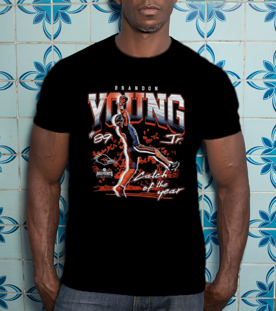 Brandon Young Jr. #89 UTSA Roadrunners Moments Catch Of The Year T-Shirt