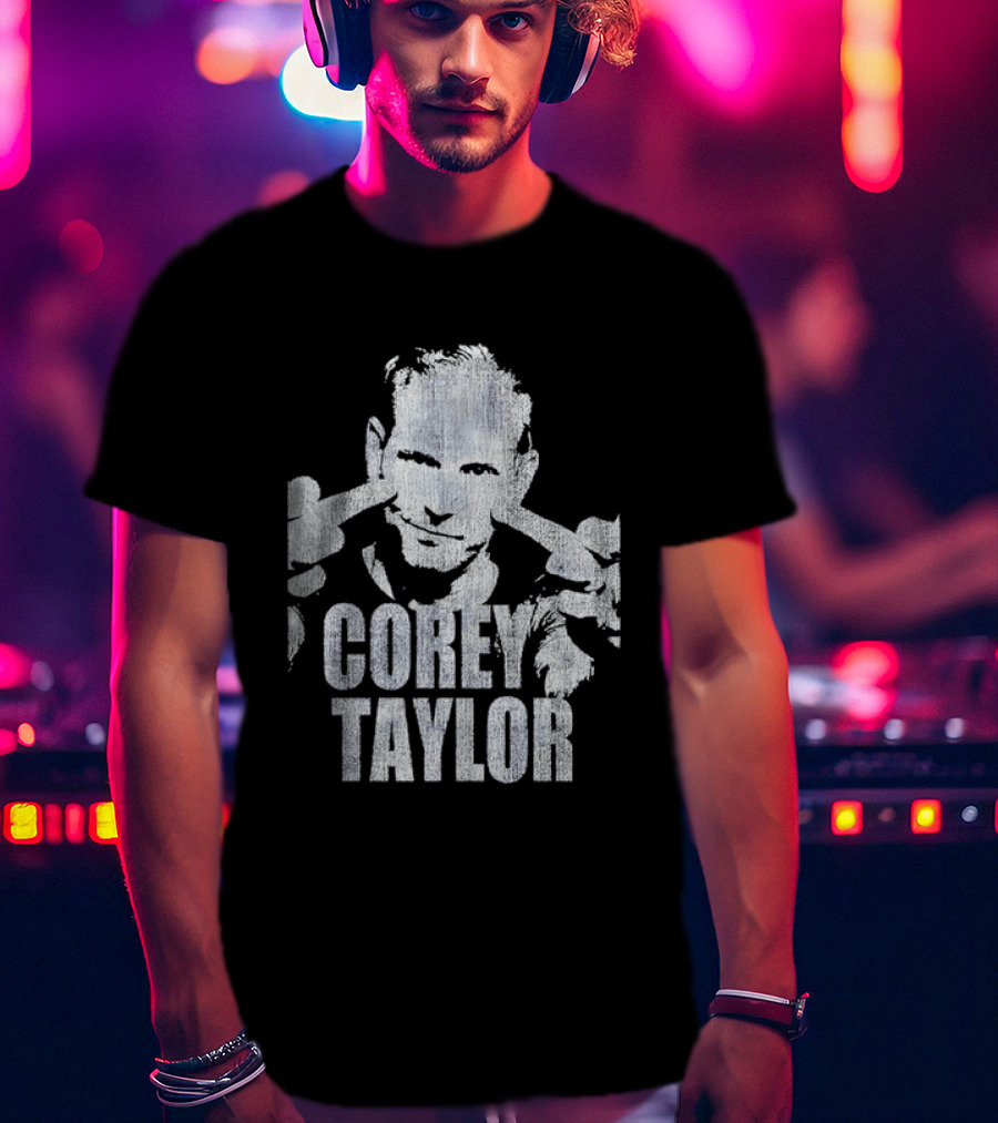 Corey Taylor Distressed Slipknot Masked Pose T-Shirt