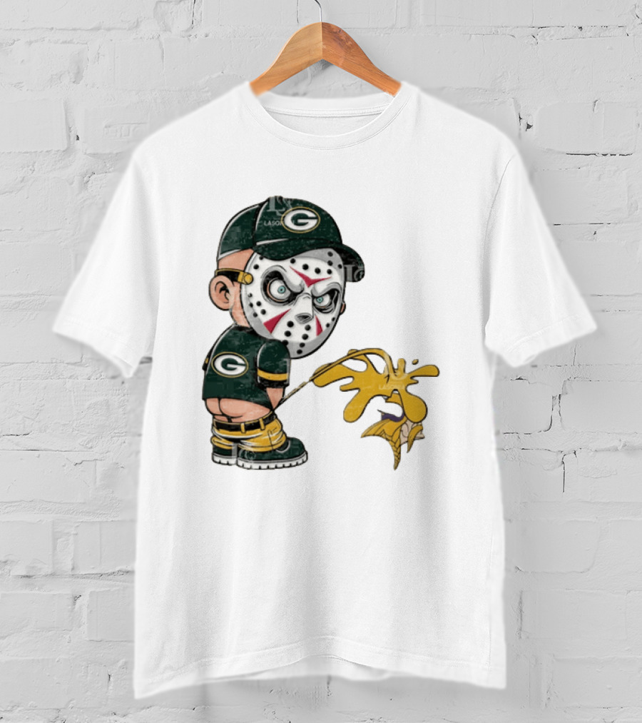 Green Bay Packers Jason Voorhees Piss On Minnesota Vikings Rivalry Humor T-Shirt