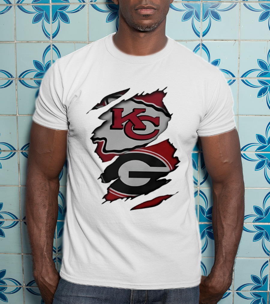 Kansas City Chiefs KC And Georgia Bulldogs G Torn Fabric T-Shirt