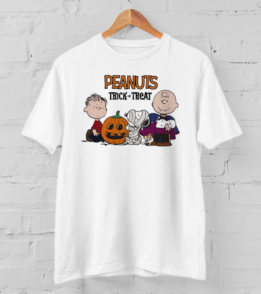 Peanuts Trick Or Treat Halloween Characters Linus Charlie Brown Snoopy Pumpkin T-Shirt