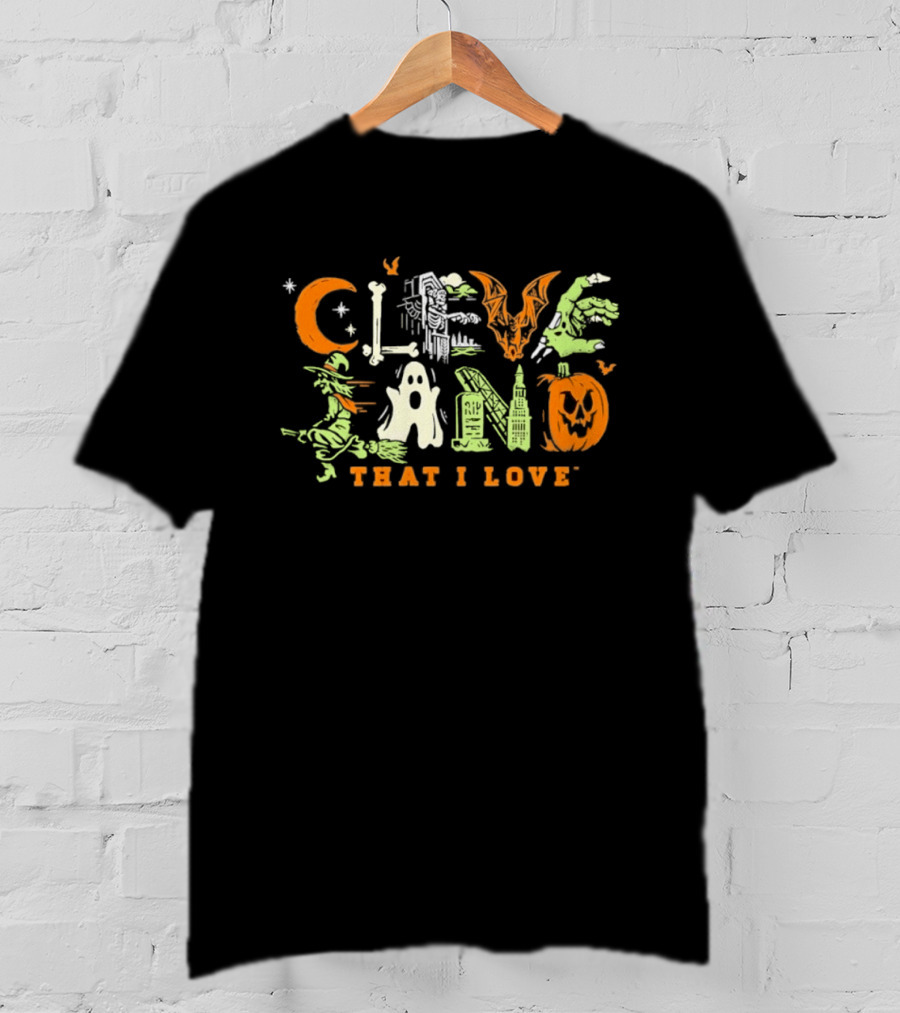 Cleveland That I Love Halloween Ghosts Witches Bats Pumpkins Spooky City T-Shirt