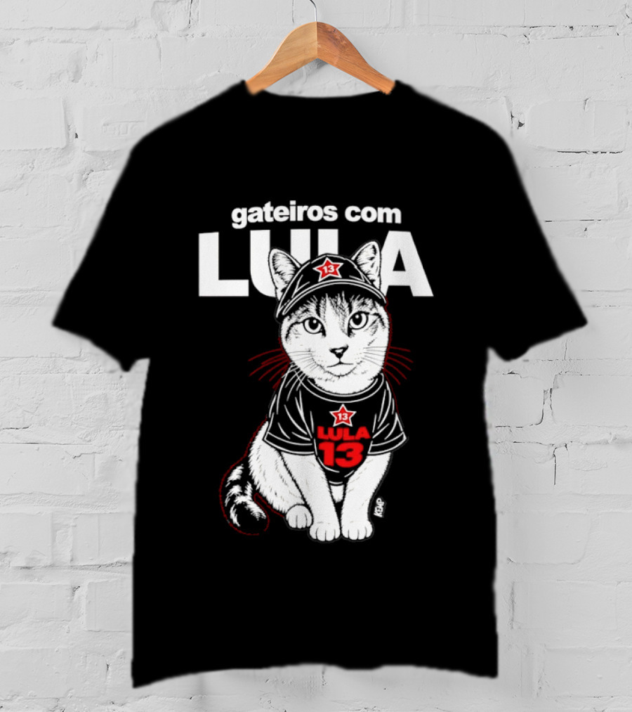 Gateiros Com Lula Cat 13 Brazil T-Shirt