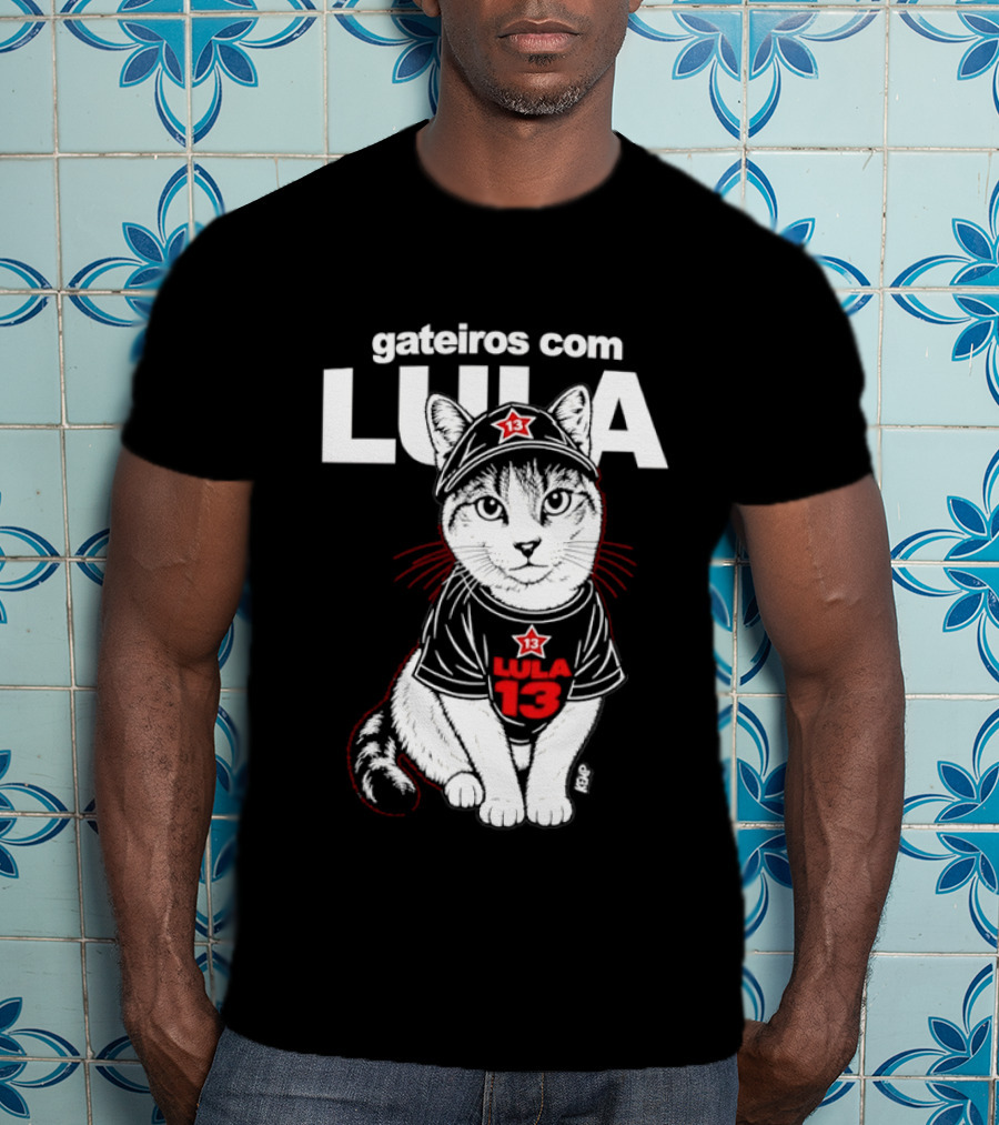 Gateiros Com Lula Cat 13 Brazil T-Shirt