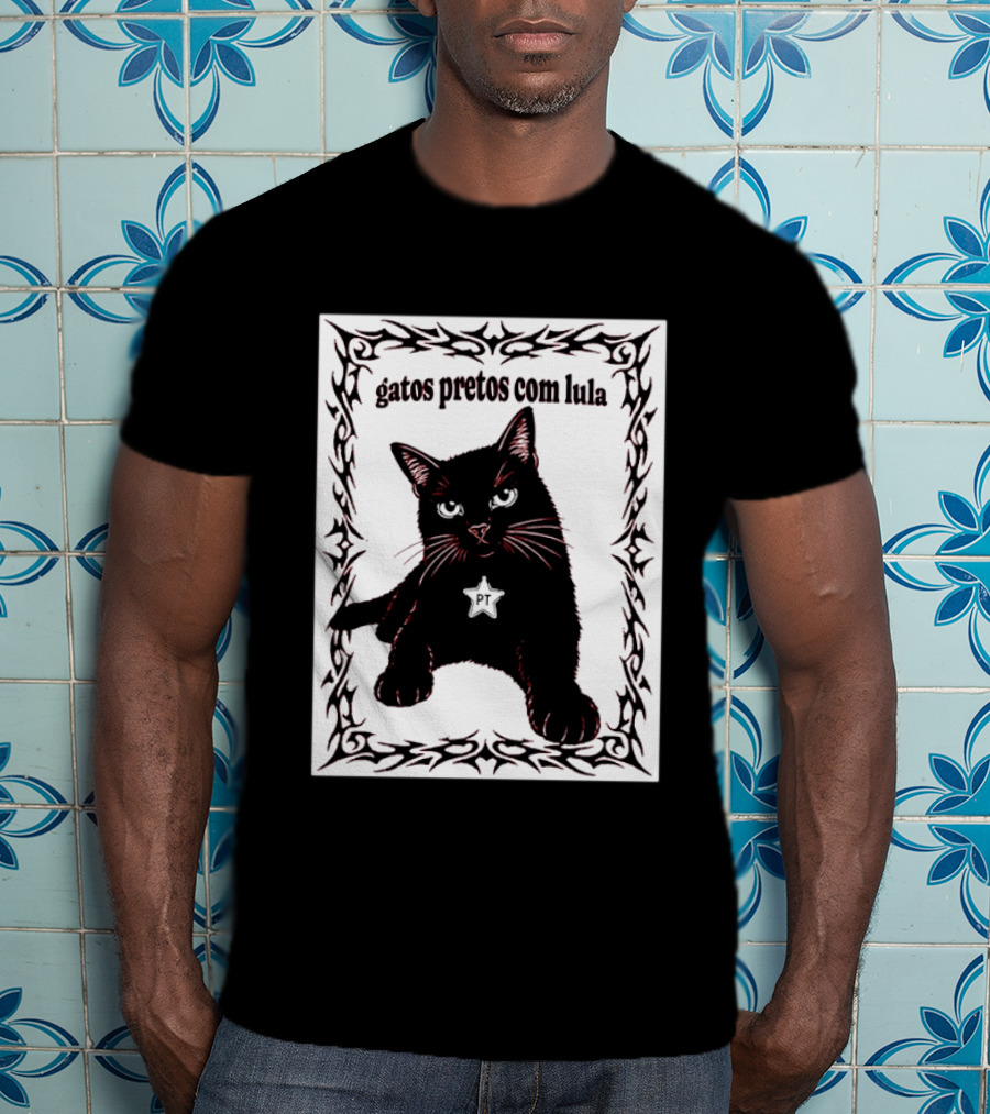 Gatos Pretos Com Lula PT Black Cat Brazil Politics T-Shirt
