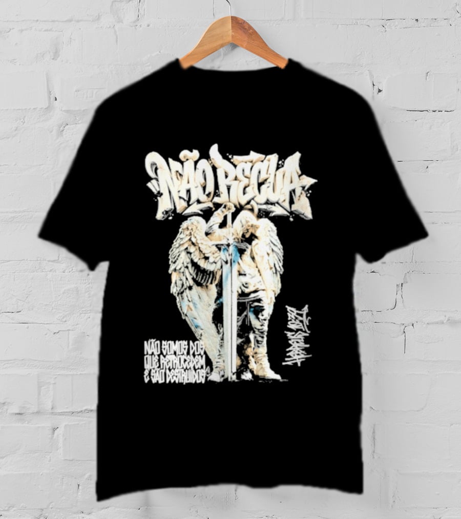 NÃO RECUA Angel Warrior Sword Faith Graffiti T-Shirt