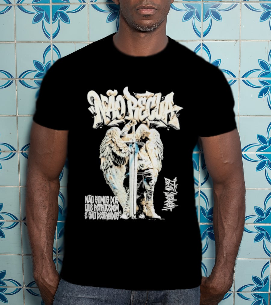 NÃO RECUA Angel Warrior Sword Faith Graffiti T-Shirt