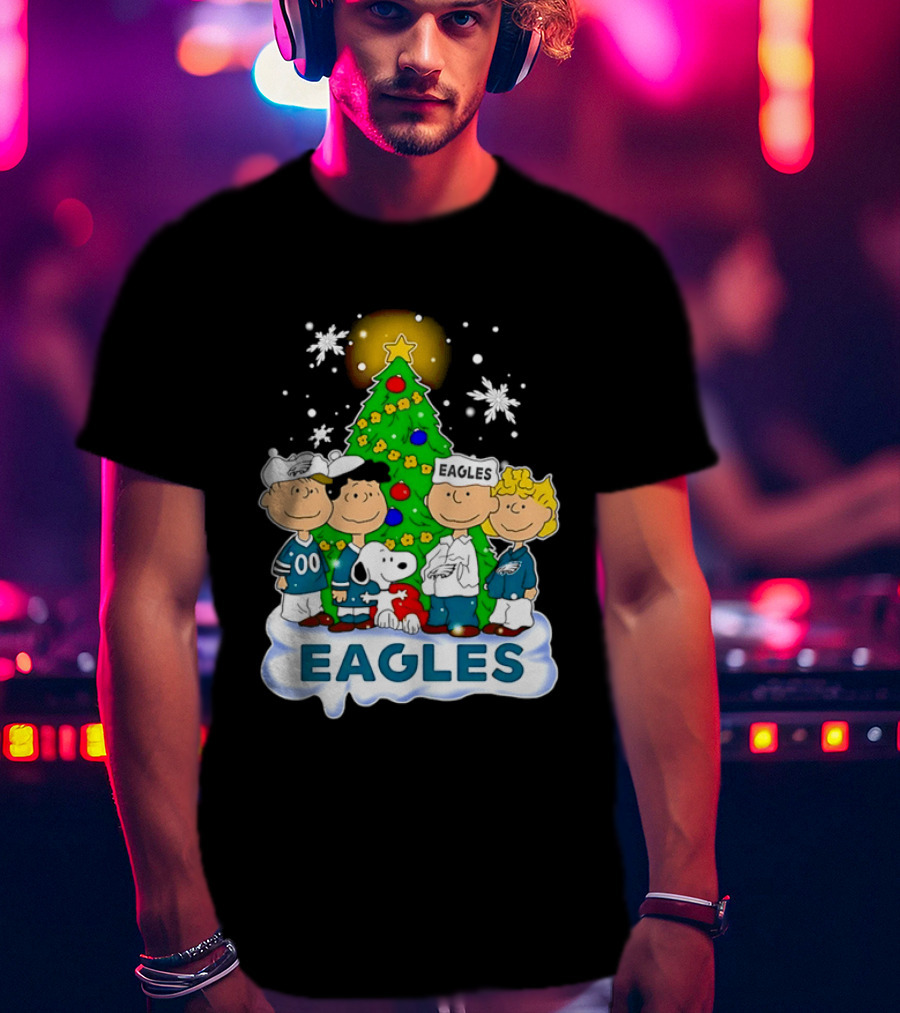 Peanuts Characters Christmas Tree Philadelphia Eagles T-Shirt