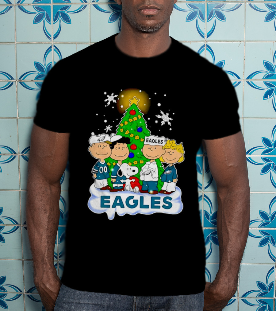 Peanuts Characters Christmas Tree Philadelphia Eagles T-Shirt