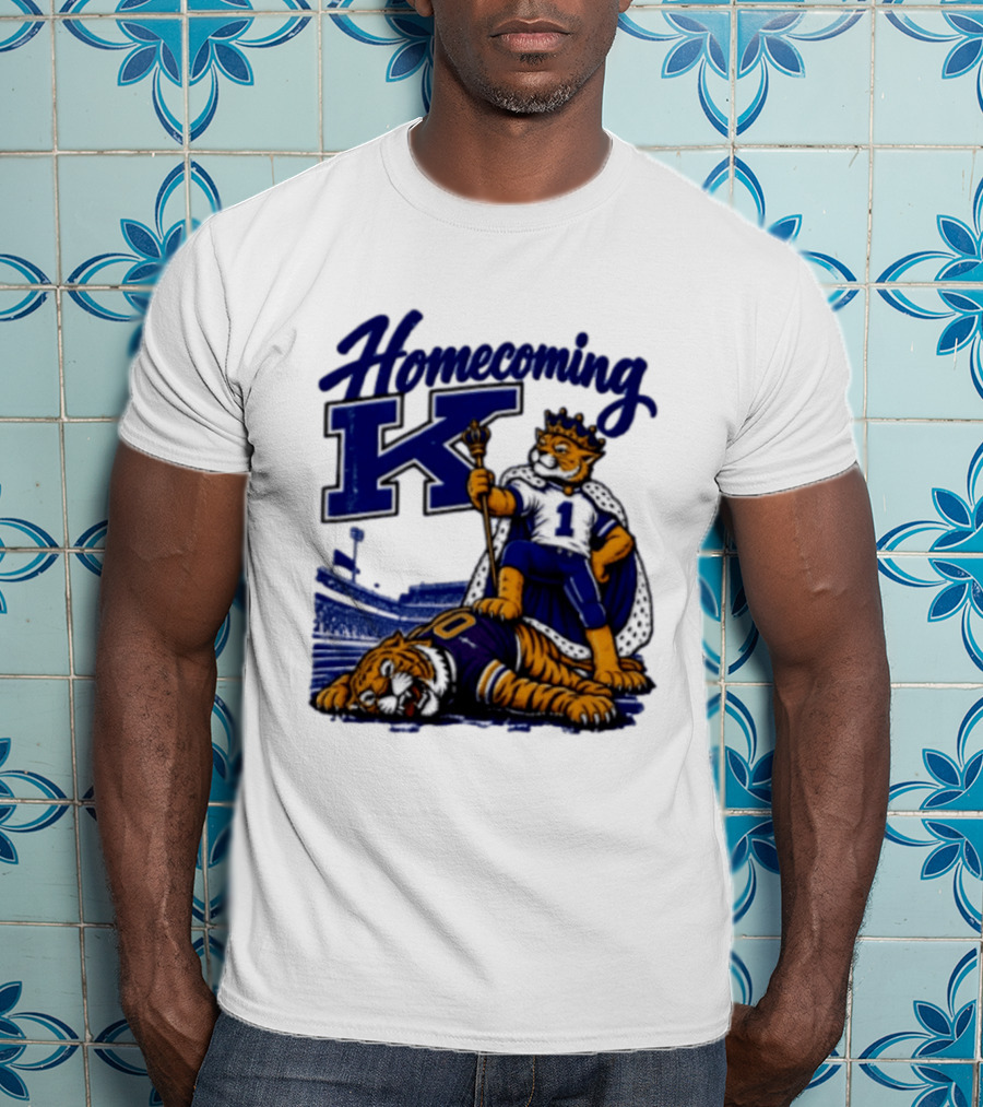 Homecoming K Wildcat King Stands Over Defeated Tiger Stadium Scene T-Shirt