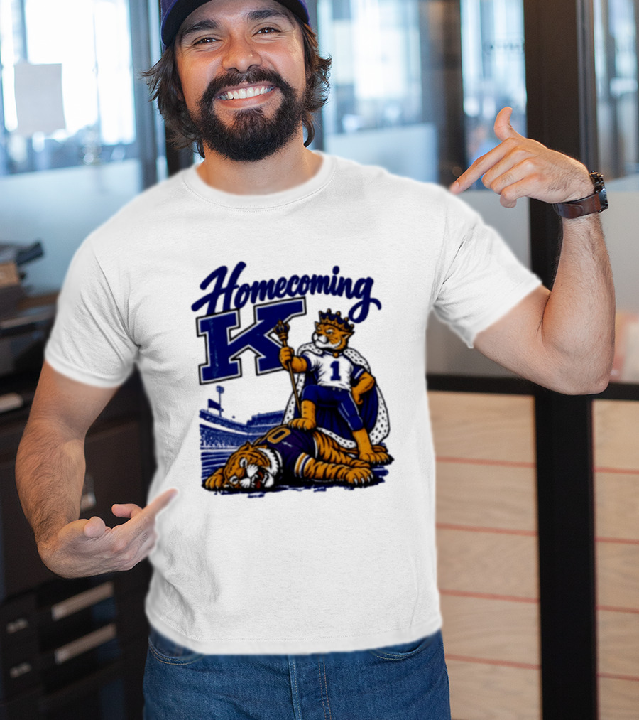 Homecoming K Wildcat King Stands Over Defeated Tiger Stadium Scene T-Shirt