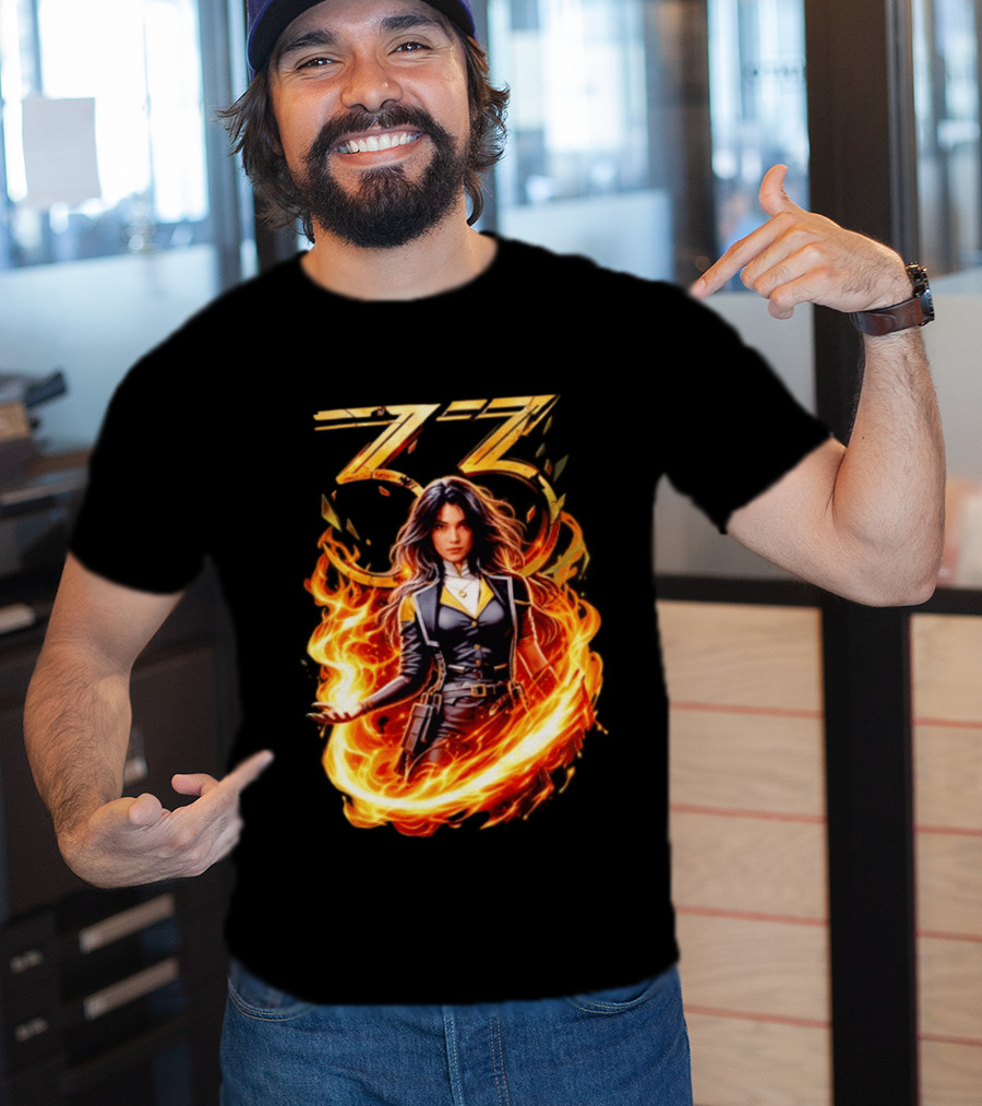 33 Fire Sorceress Fantasy Flames T-Shirt