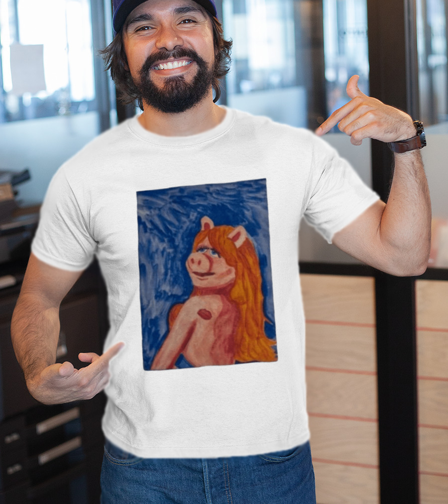 Miss Piggy Carpenter Painting The Muppets Miss Piggy Venus T-Shirt