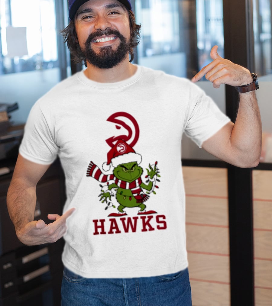 Grinch Atlanta Hawks Christmas Heart Hands 2026 T-Shirt