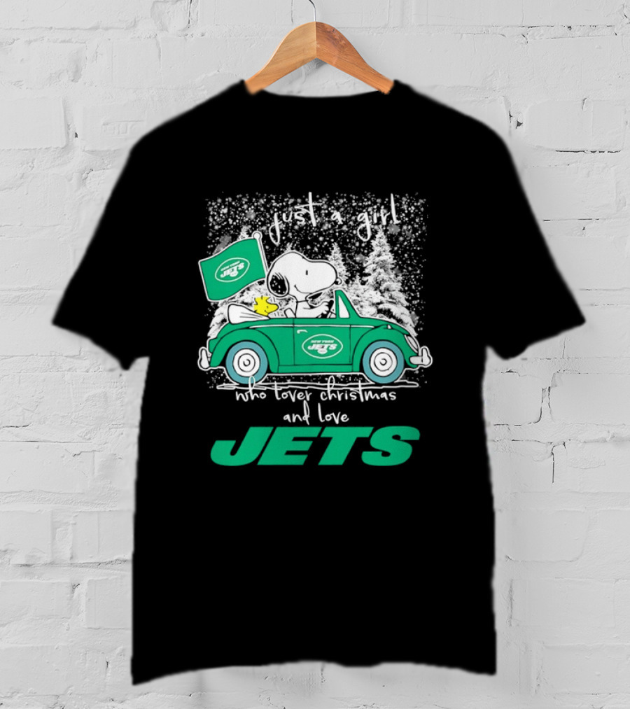 Snoopy Christmas New York Jets Fan In A Green Car With Snowflakes T-Shirt